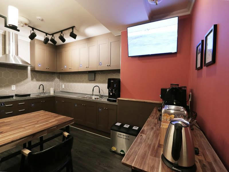 Blueboat Hostel Чонджу Екстер'єр фото