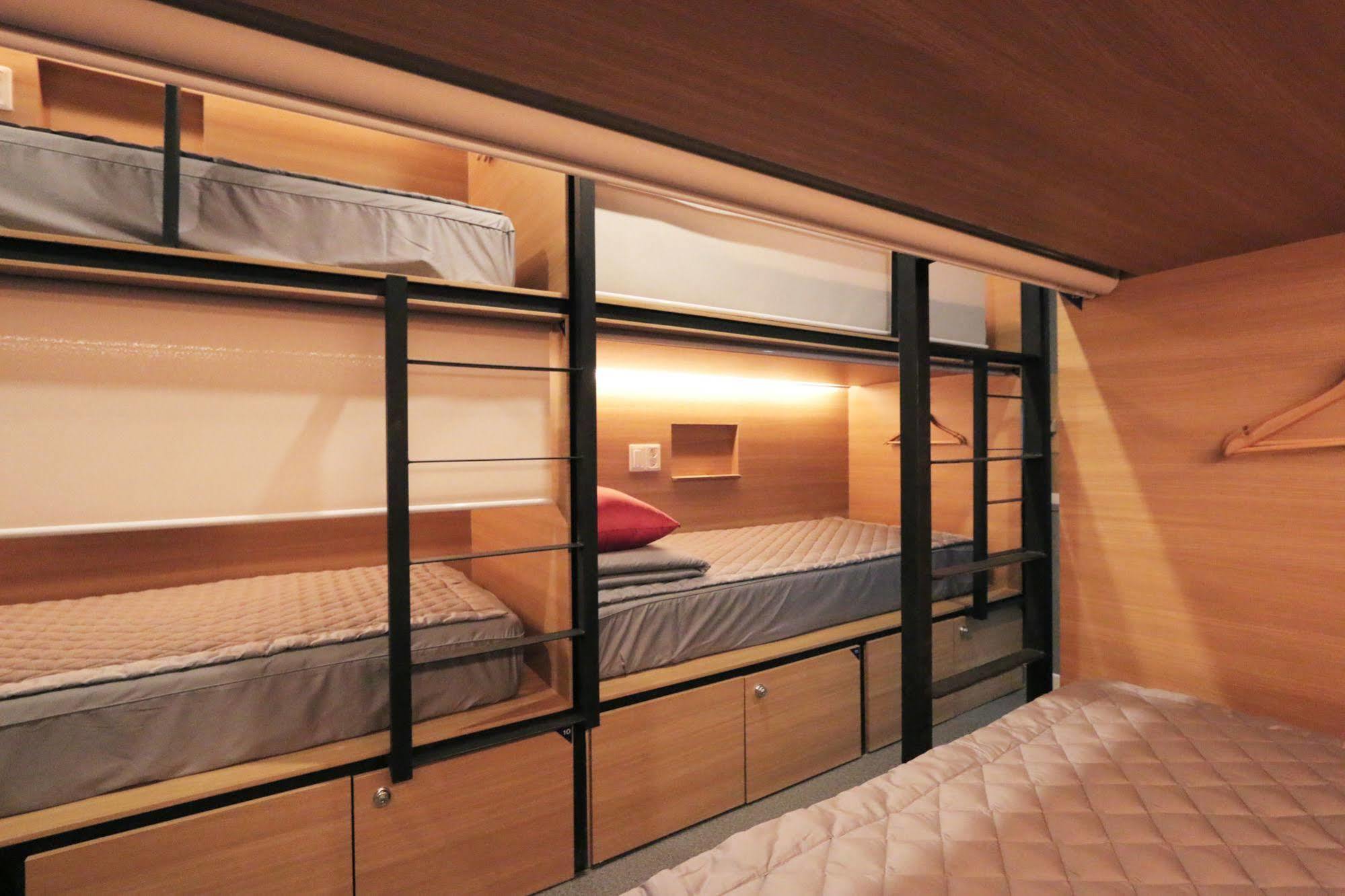 Blueboat Hostel Чонджу Екстер'єр фото