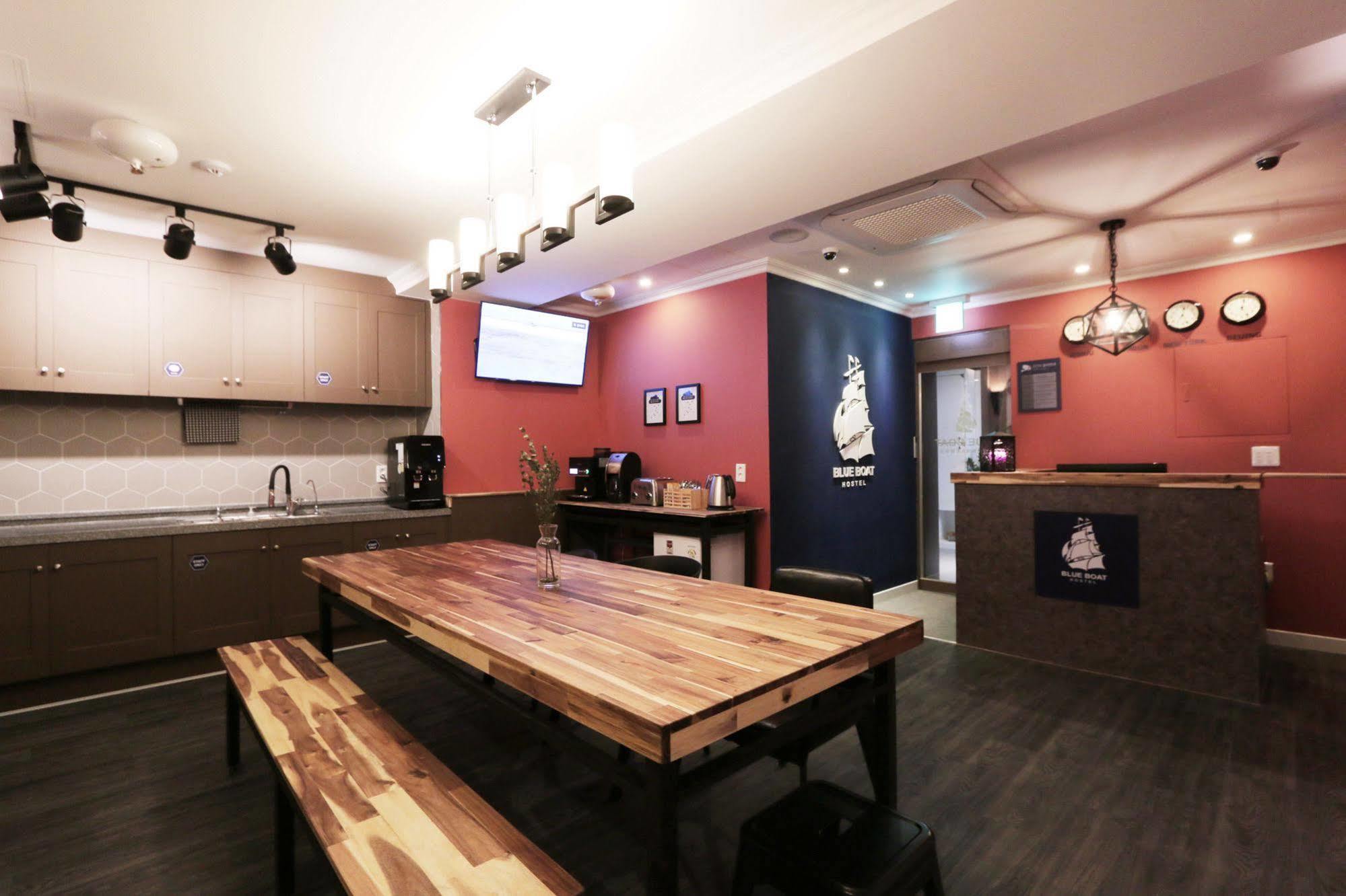 Blueboat Hostel Чонджу Екстер'єр фото